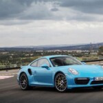 porsche 911 hellblau