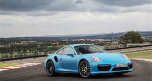 porsche 911 hellblau